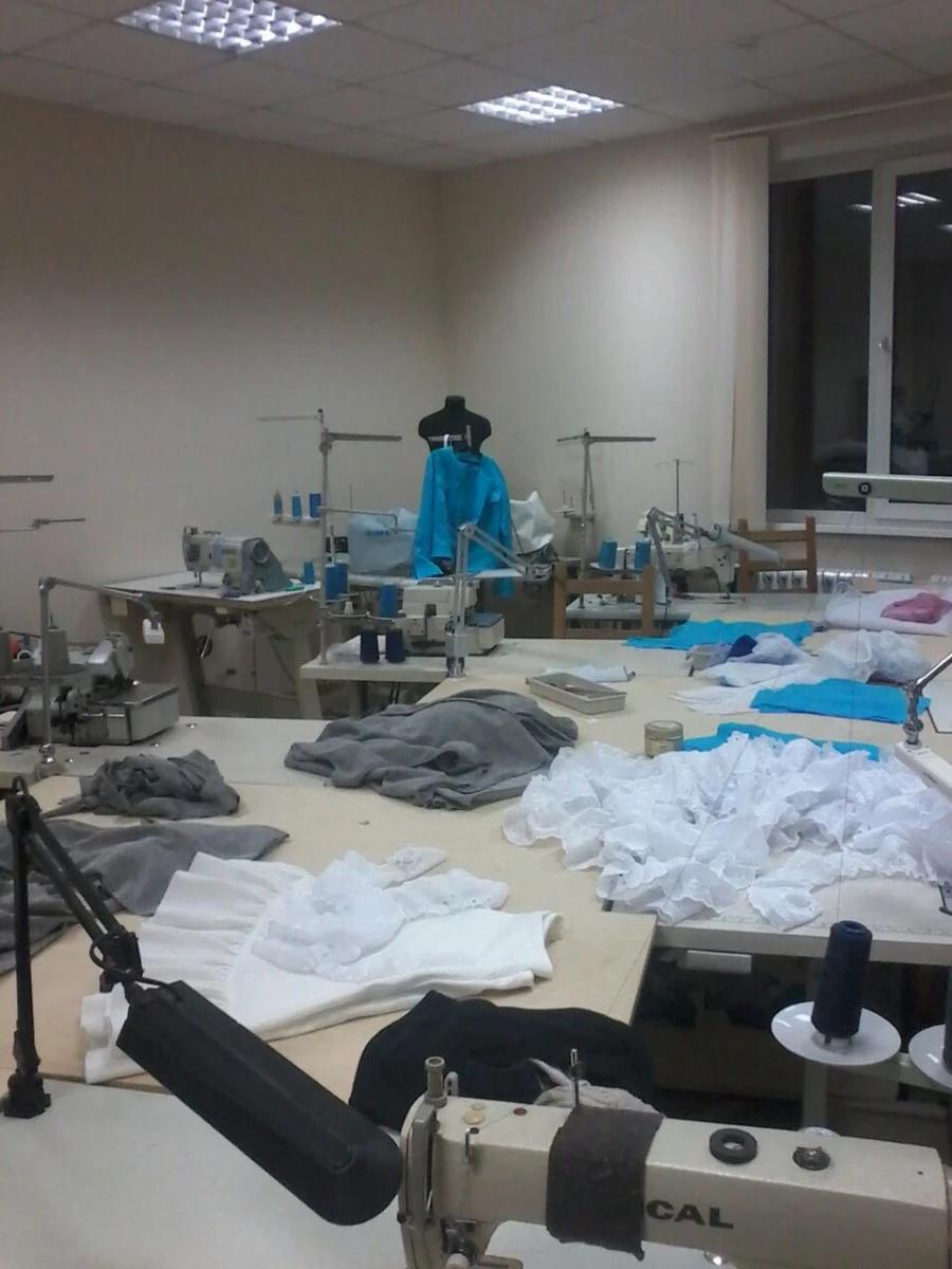 Продам стол для швей