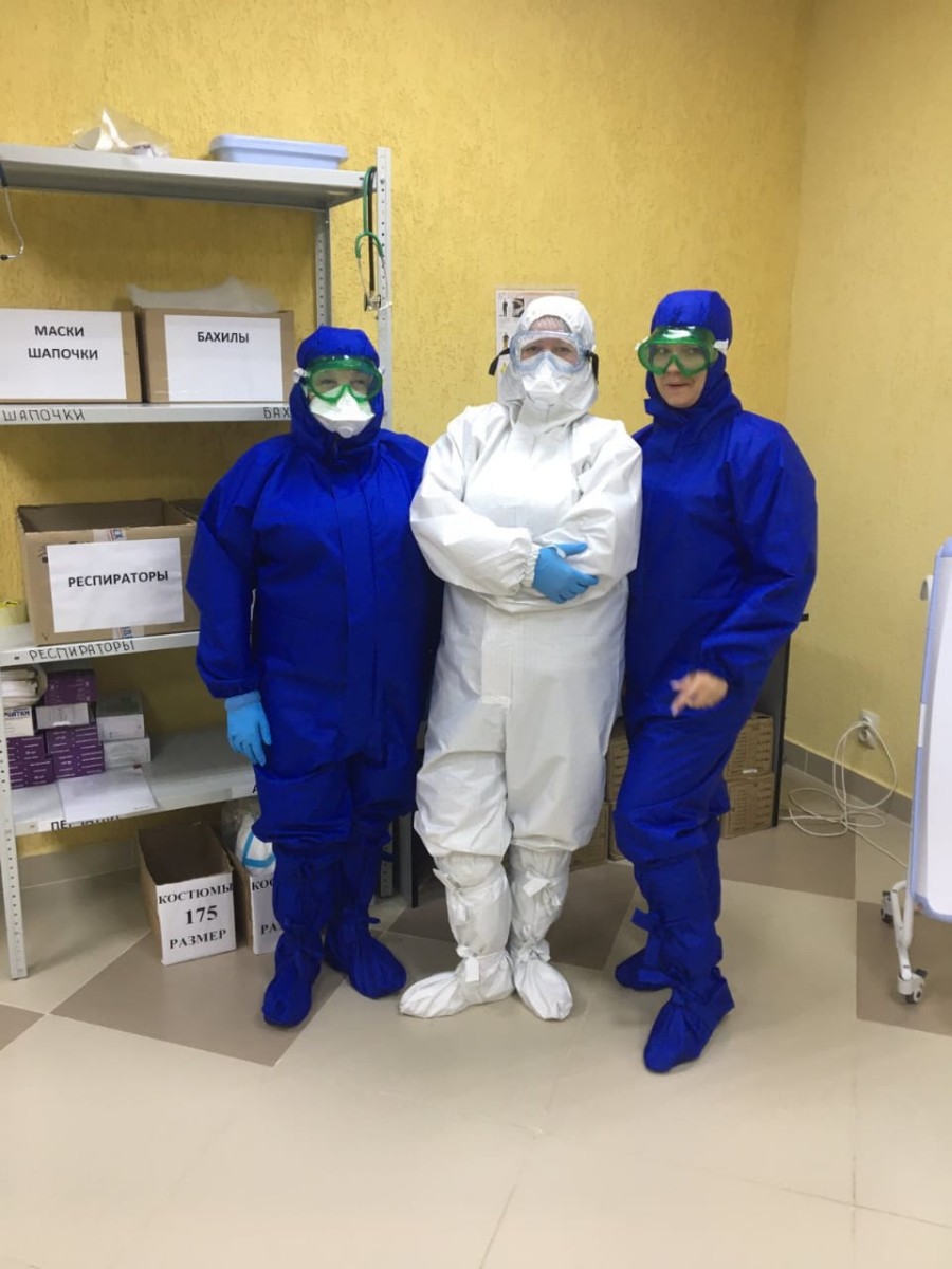 Медицинские защитные комбинезоны