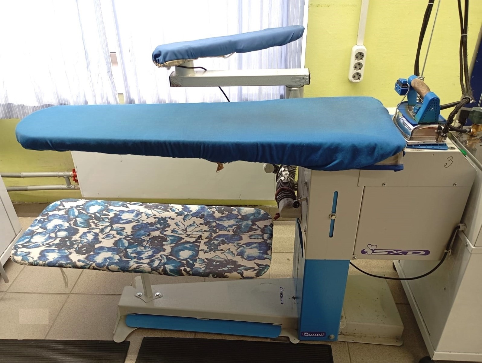 Оборудование ВТО для швейного производства, ателье: утюжильные столы Comel, парогенераторы Comel, диэлектрические коврики