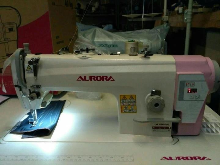 Швейная машинка Aurora