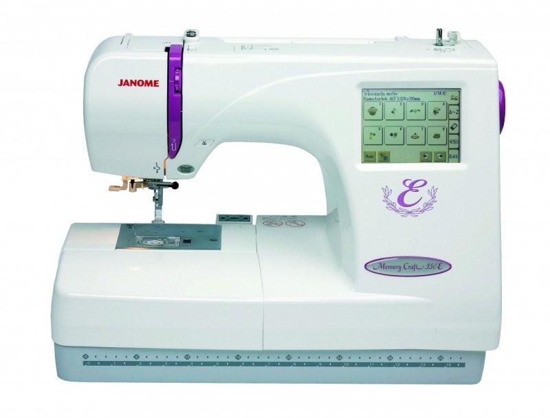 Вышивальная машинка Janome