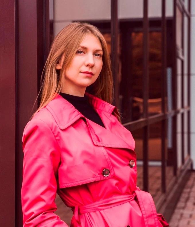Пошив женских курток и плащей высокого качества