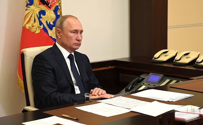 Итоги совещания Владимира Путина по вопросам легкой промышленности РФ