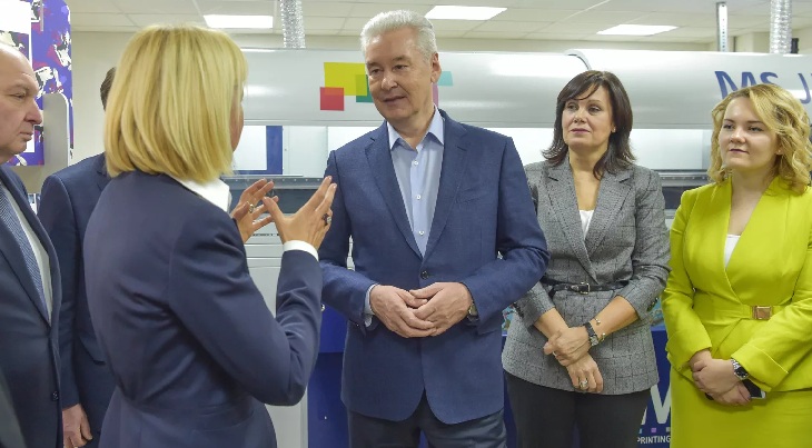 Собянин посетил открытие фабрики цифровой печати на ткани в технопарке "Калибр"