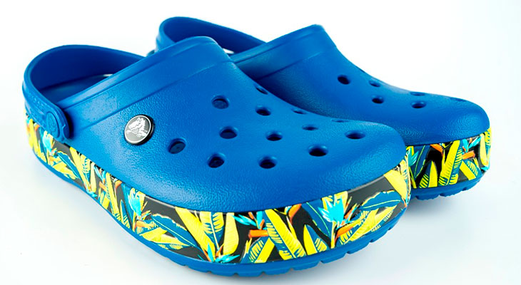 Звездный путь Crocs: от фальшивки до высокой моды?