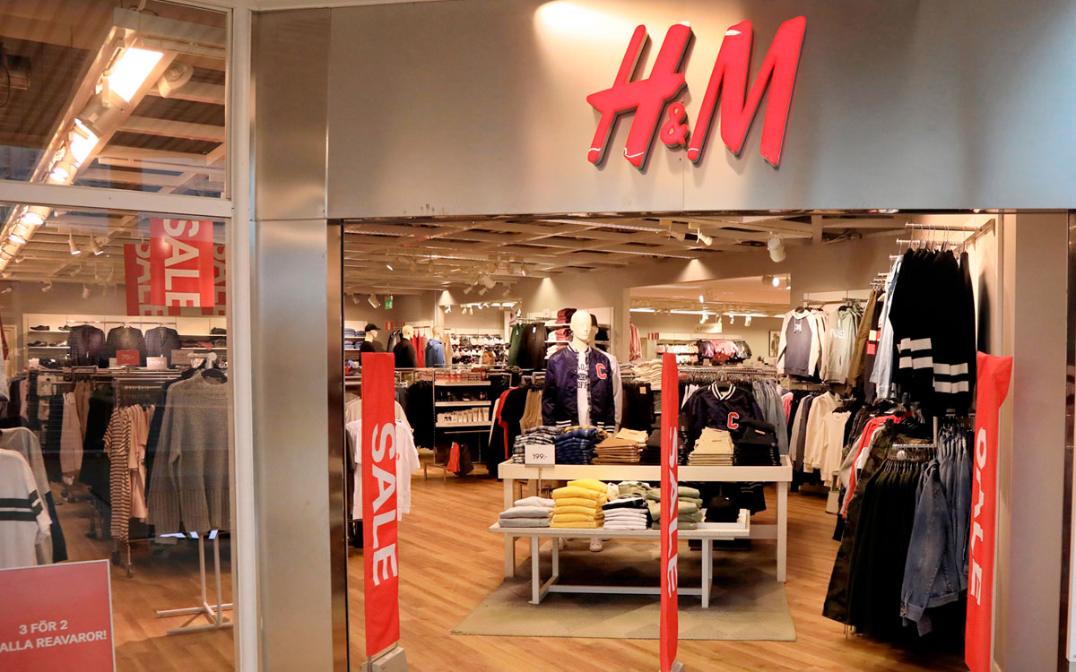 H&M официально подчеркнули, что не сотрудничают с российскими маркетплейсами