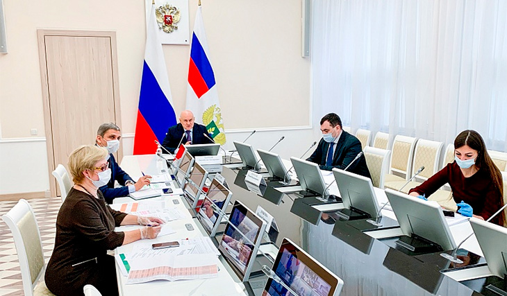 МИНСЕЛЬХОЗ: О развитии производства, переработке и сбыте льна, шкур и шерсти