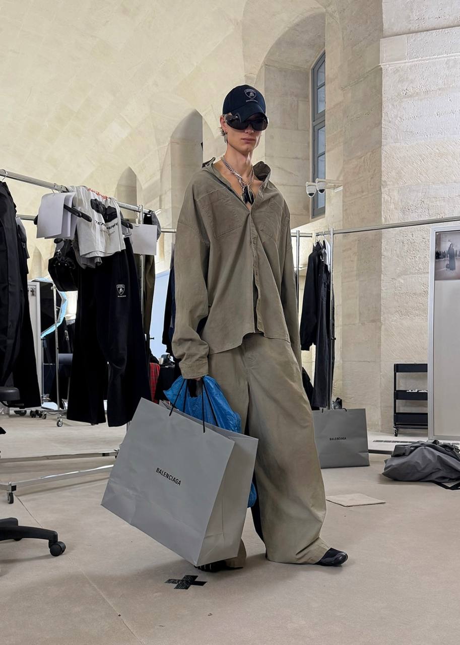 Balenciaga заколлабились с Lamborghini