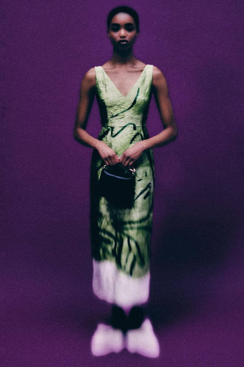 Изящный pre-fall следующего года вышел