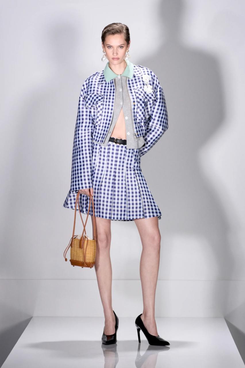 Коллекция Pre-Fall 25 у Self-Portrait