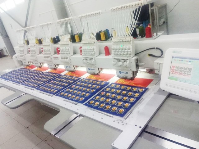 Промышленная вышивальная машина Velles